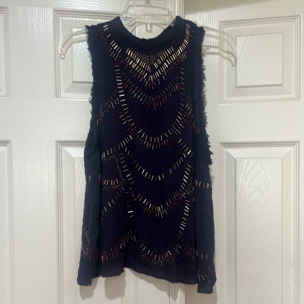 Free People Navy Laser-Cut Sleeveless Tank top open back
Medium boho beach chic - Picture 5 of 15